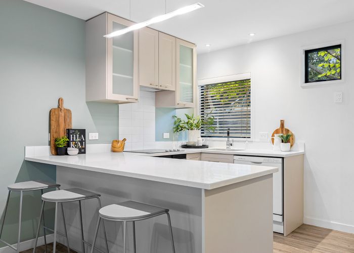  at 4/56 Hewitts Road, Merivale, Christchurch