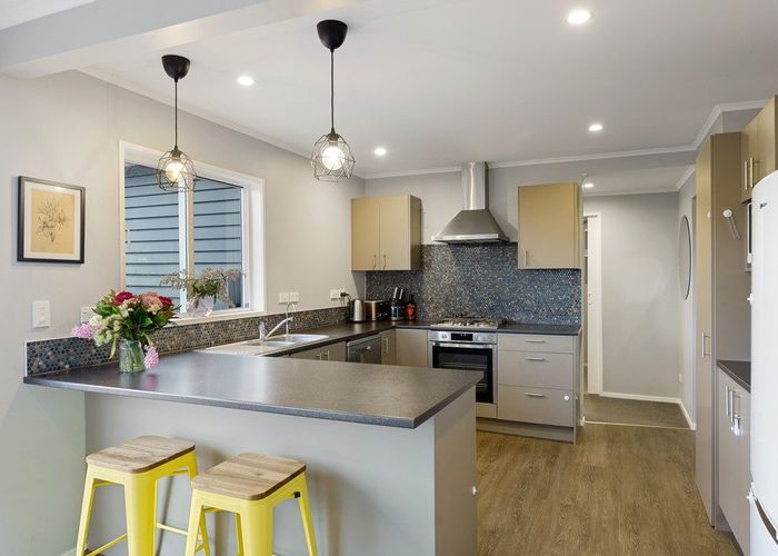  at 33 Margaret Road, Raumati Beach, Paraparaumu