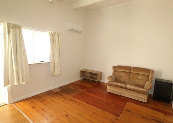  at 2/33 Mt Albert Rd, Mt Albert, Mount Albert, Auckland City, Auckland