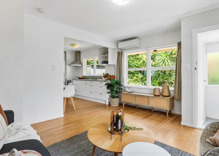  at 1/361 East Coast Road, Mairangi Bay, Auckland
