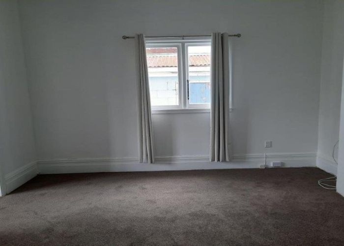  at 56 Aikmans Road, Merivale, Christchurch City, Canterbury