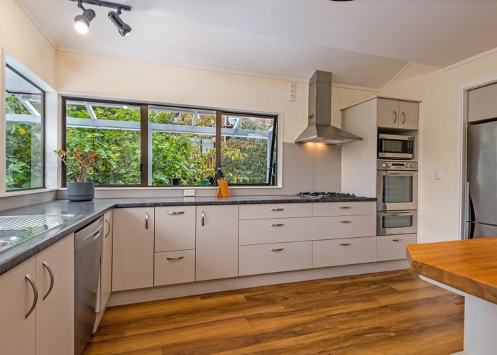  at 32 Springdale Grove, Fitzherbert, Palmerston North