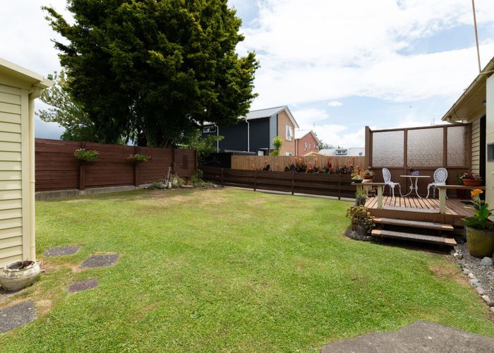  at 53 Kenney Crescent, Fairfield, Hamilton