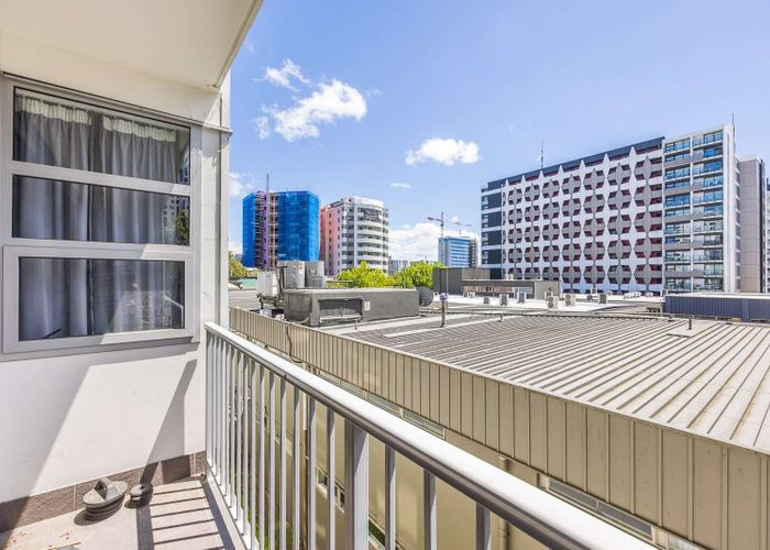  at 2A/50 Liverpool Street, Auckland Central, Auckland