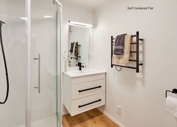  at 16 Hudson Street, Island Bay, Wellington
