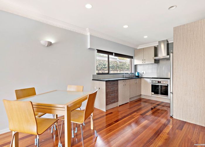  at 4/3 Matai Road, Greenlane, Auckland
