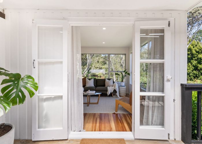  at 52 Gladys Avenue, Glenfield, North Shore City, Auckland