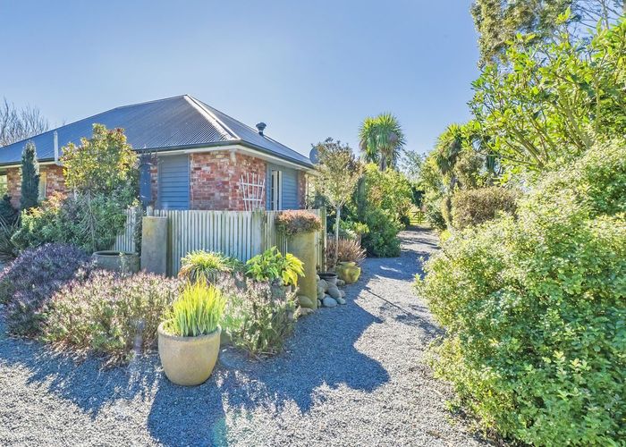  at 635 Days Road, Christchurch