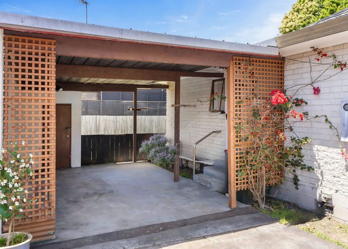  at 1/40 Marua Road, Ellerslie, Auckland