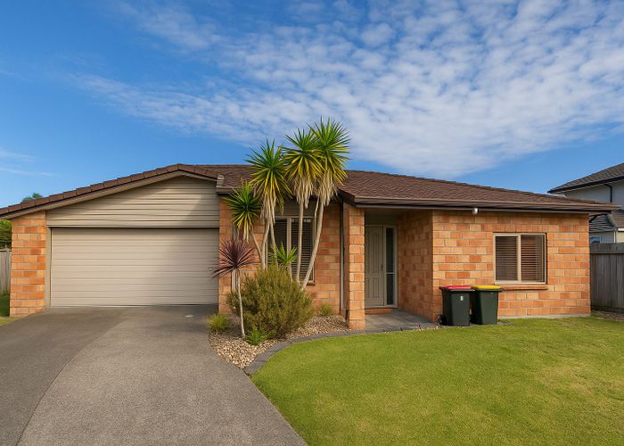  at 13 Finbar Close, Flat Bush, Manukau City, Auckland