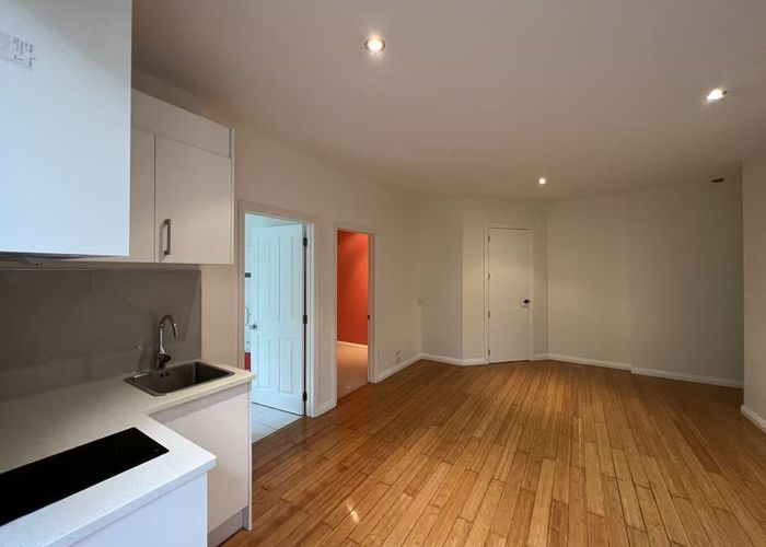  at 19 East Coast Road, Milford, North Shore City, Auckland