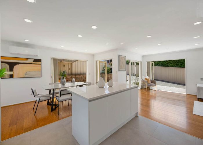  at 16a Botany Road, Howick, Manukau City, Auckland