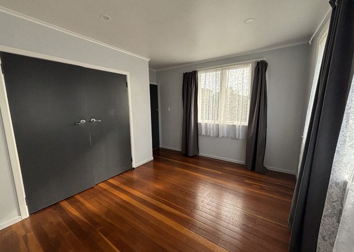  at 37 Metcalfe Road, Ranui, Waitakere City, Auckland