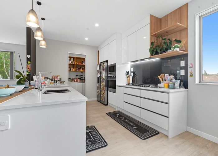  at 32B Tirimoana Road, Te Atatu South, Waitakere City, Auckland