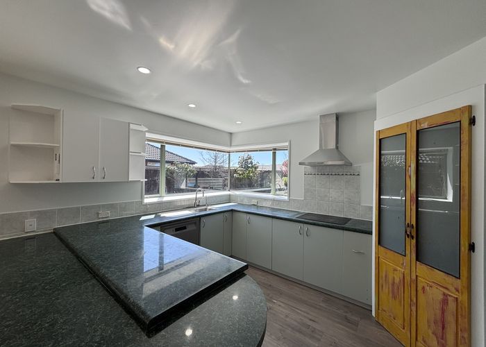  at 43 Kintyre Drive, Broomfield, Christchurch City, Canterbury