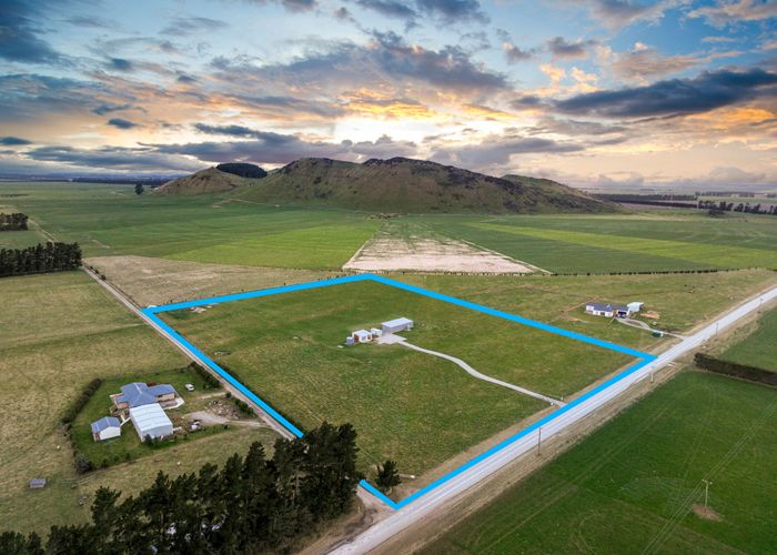  at 1260 Thongcaster Road, Burnt Hill, Oxford