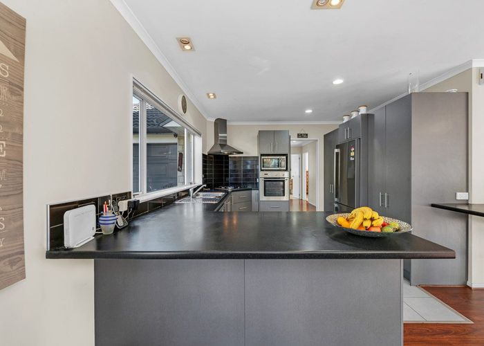  at 75 Wayne Francis Drive, Flat Bush, Auckland