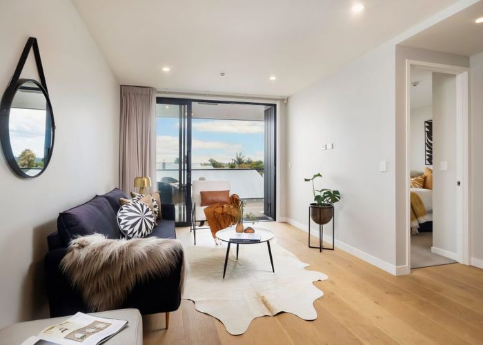  at 1-04/9-11 Walmer Road, Point Chevalier, Auckland City, Auckland