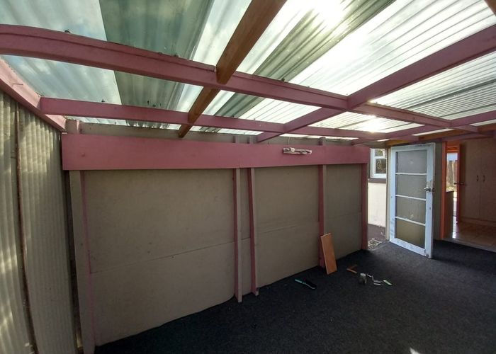  at 3/15 Islington Avenue, New Lynn, Waitakere City, Auckland