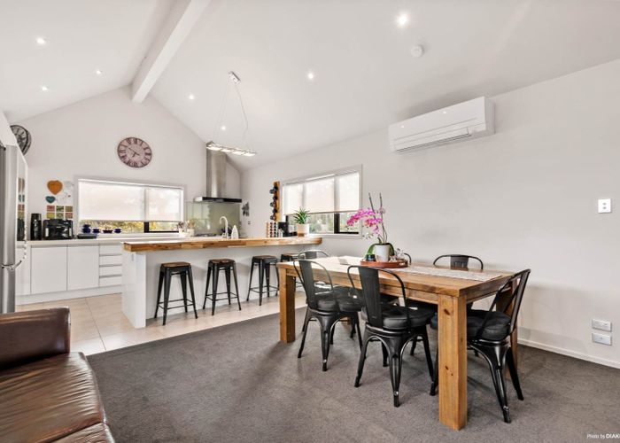  at 475a Beach Road, Murrays Bay, North Shore City, Auckland