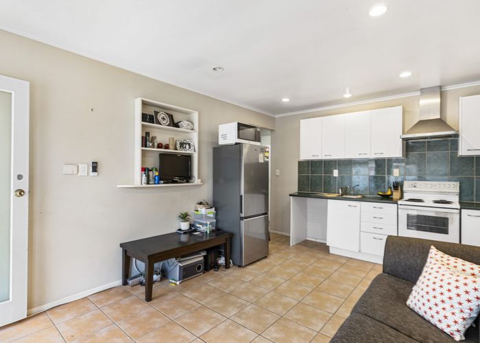  at 7/58 View Road, Mount Eden, Auckland