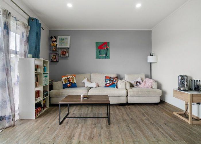  at 1/33 Butterworth Avenue, Opaheke, Papakura, Auckland