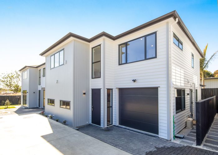  at 3B Pendlebury Street, Green Bay, Waitakere City, Auckland