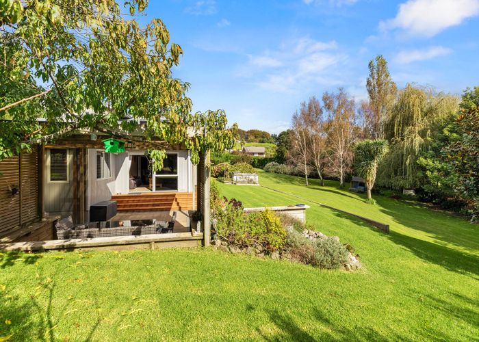  at 15 Roger Guy Place, Welcome Bay, Tauranga