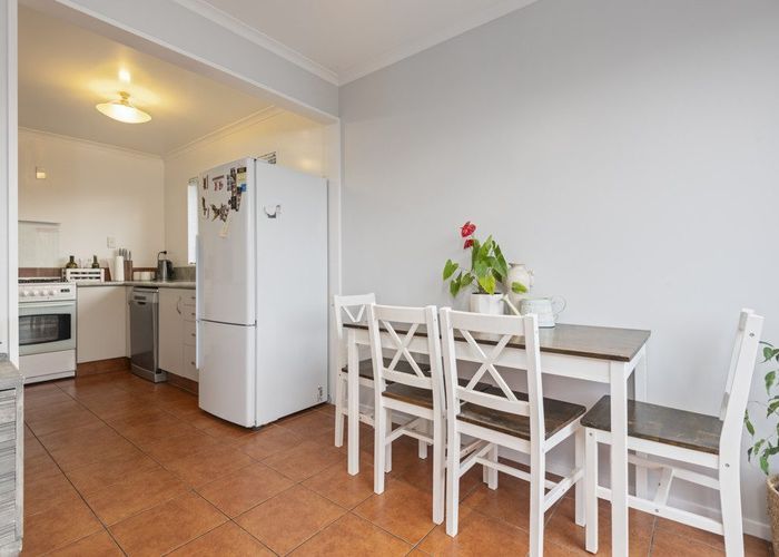  at 24 Chadwick Place, Highbury, Palmerston North