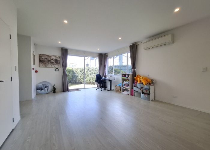  at 27c Westgate Drive, Westgate, Waitakere City, Auckland