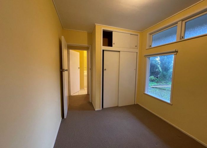  at 17 Ellice Road, Glenfield, North Shore City, Auckland