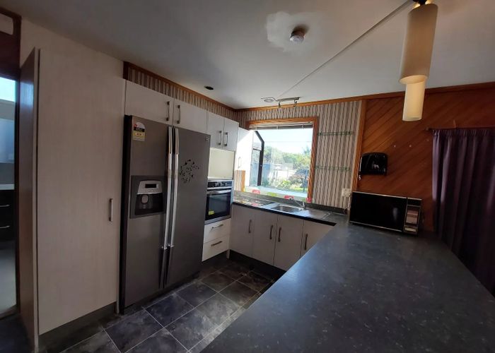  at 8 Freyberg Avenue, Papatoetoe, Manukau City, Auckland