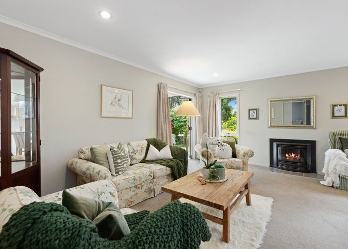  at 33 Bridgewater Way, Pyes Pa, Tauranga