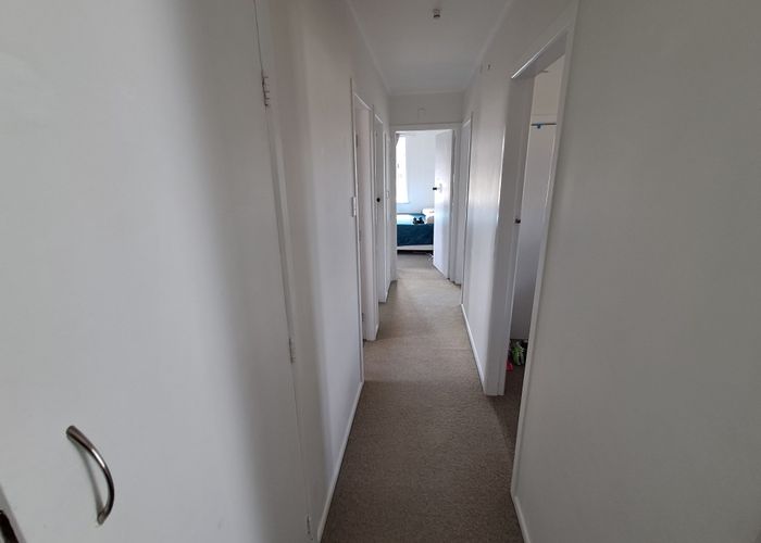  at 25 Sylvan Crescent, Te Atatu South, Waitakere City, Auckland