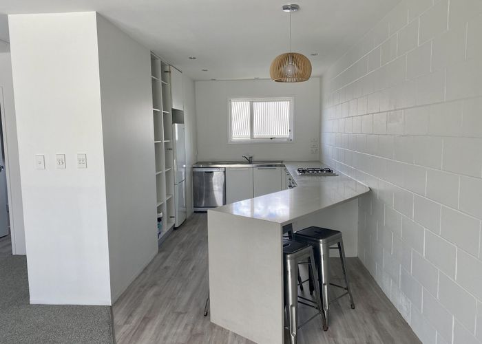  at 4/45 Reimers Avenue, Mount Eden, Auckland City, Auckland