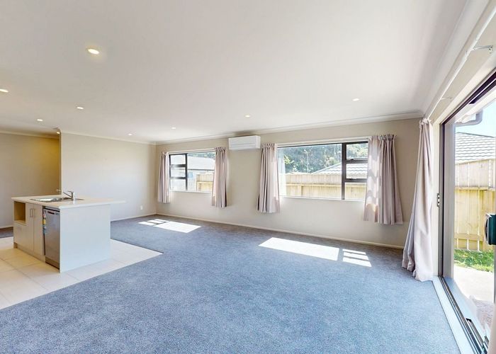  at 27 Moonsail Drive, Whitby, Porirua