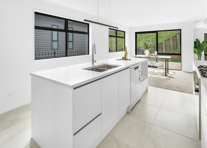  at 11 Oku Close, Hillcrest, Hamilton