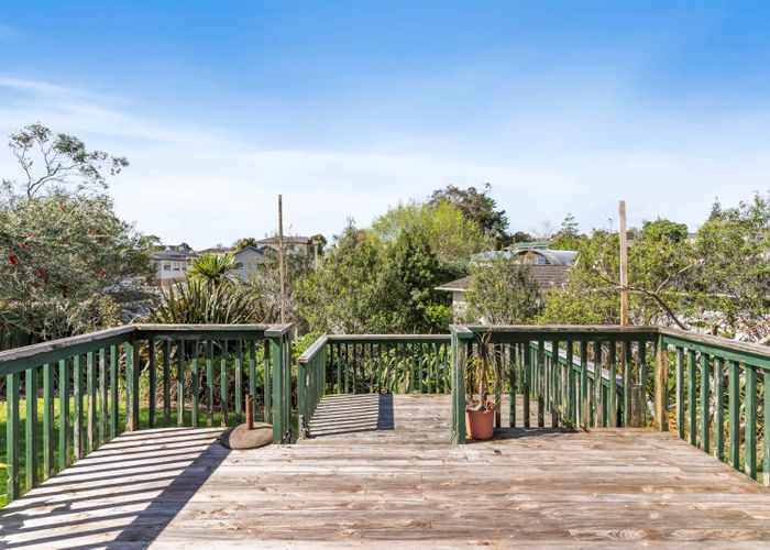  at 9A Caronia Crescent, Lynfield, Auckland
