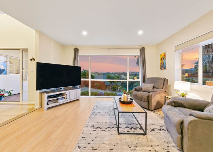  at 15 Waltham Street, Henderson, Waitakere City, Auckland