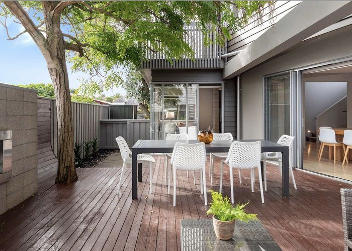  at 17 Hattaway Avenue, Bucklands Beach, Auckland