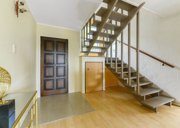  at 2/12 Willis Street, Torbay, Auckland
