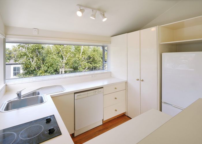  at 1/129 Springfield Road, St Albans, Christchurch