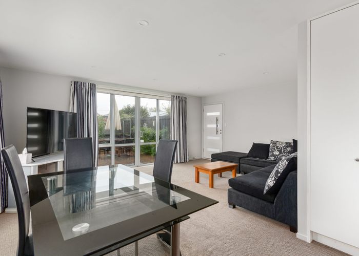  at 2/18 School Road, Halswell, Christchurch