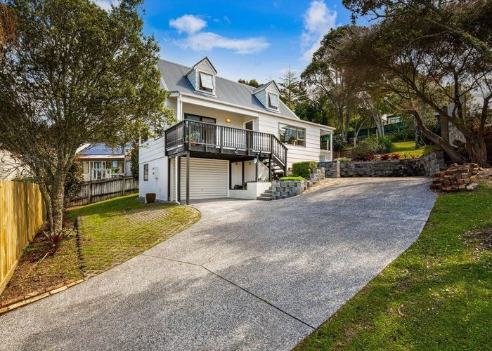  at 32B Palliser Lane, Browns Bay, North Shore City, Auckland