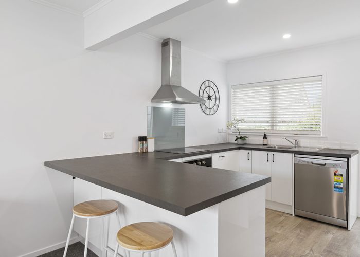 at 2/70 Nile Road, Milford, North Shore City, Auckland