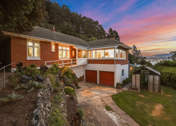  at 10 Irvine Road, The Cove, Dunedin