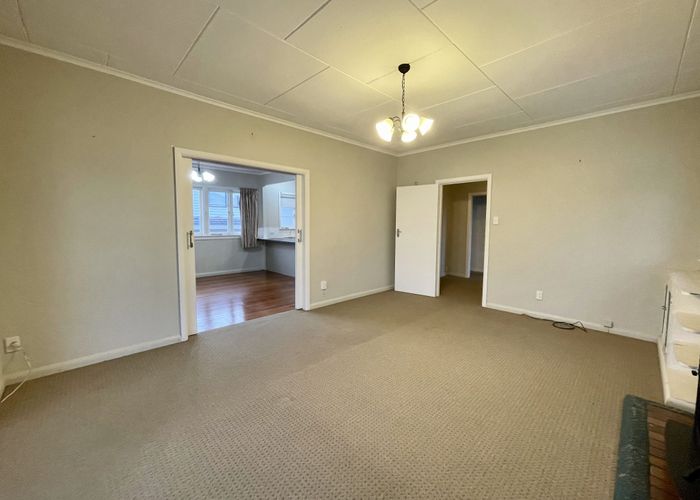  at 1 Camellia Place, Mount Roskill, Auckland