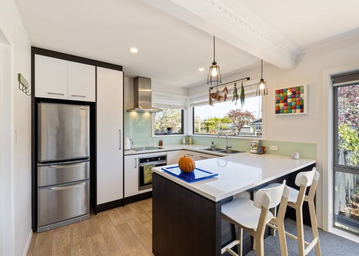  at 2/30 Konini Street, Riccarton, Christchurch City, Canterbury