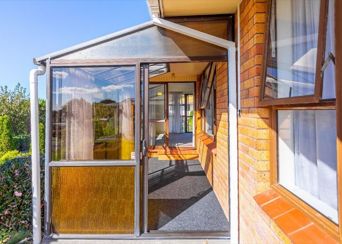  at 6 Leatham Avenue, Strandon, New Plymouth