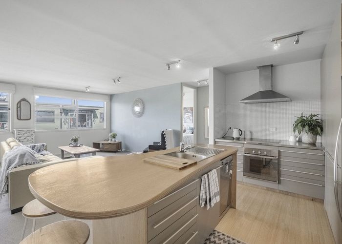  at 11/337 Jackson Street, Petone, Lower Hutt, Wellington